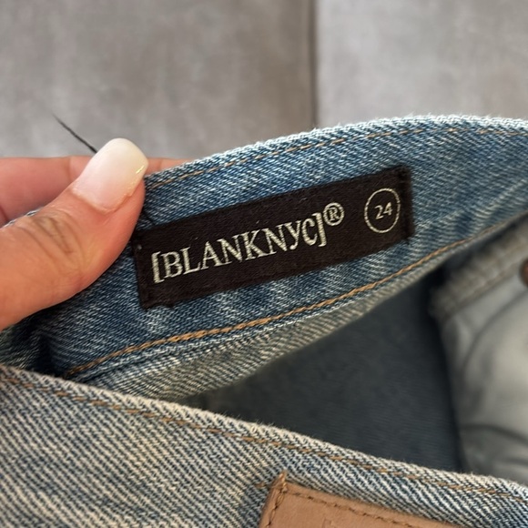 Blank NYC Distressed Denim Shorts size 24 - Picture 5 of 7